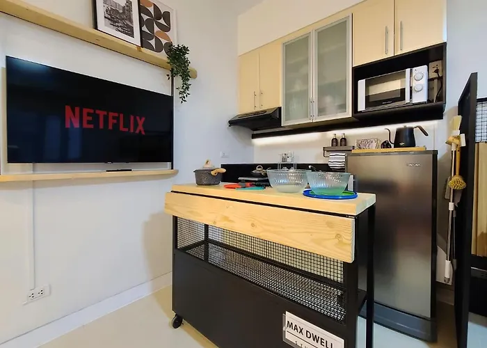 Relaxing Bgc Business Ready With 84inch Cinema