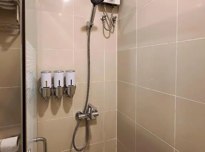 Apartment Relaxing Bgc Business Ready With 84inch Cinema Manila