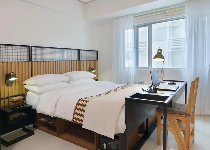 Apartment Relaxing Bgc Business Ready With 84inch Cinema *